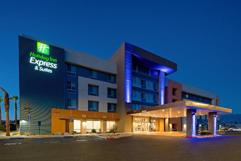 Holiday Inn Express & Sts Palm Desert - Millennium