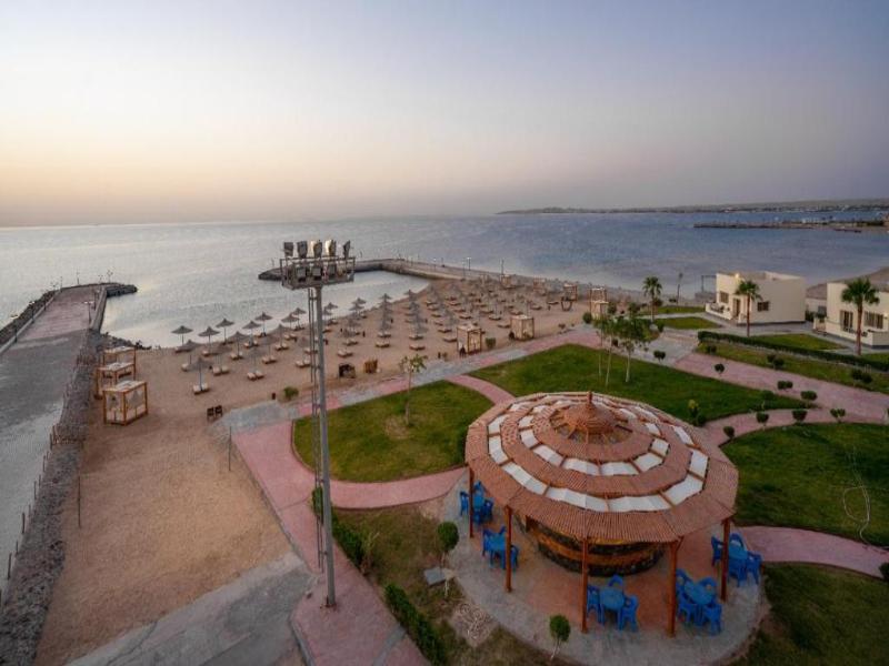 New Eagles Resort & Aqua Park image
