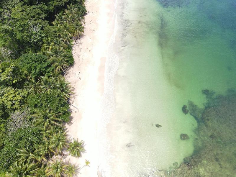 La Coralina Island House image
