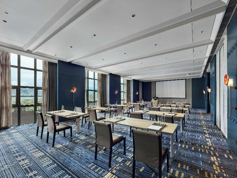 Hilton Shigatse image