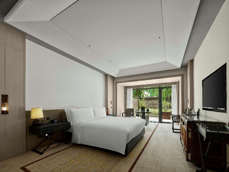 Hilton Shigatse image