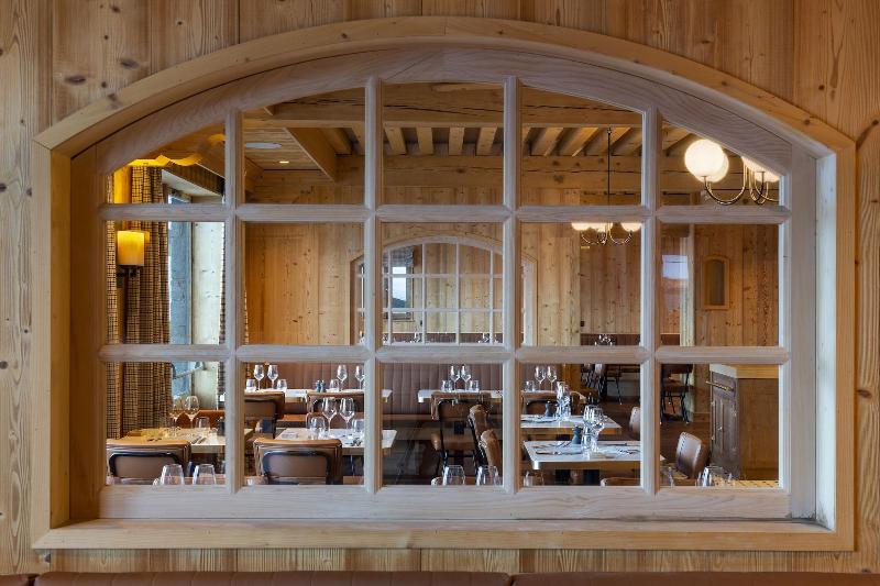 Ours Blanc Hotel & Spa image