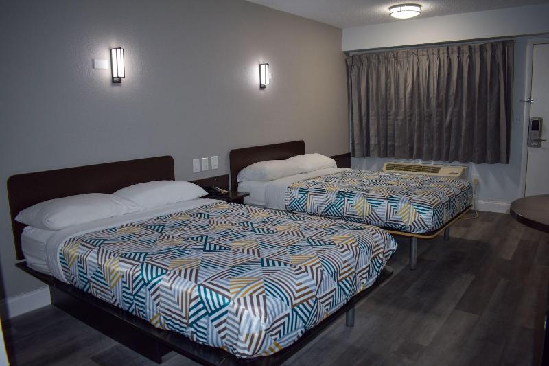 Motel 6 Columbus OH - OSU North image