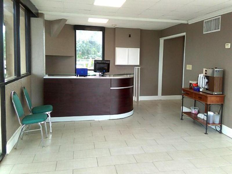 Regency Inn & Suites