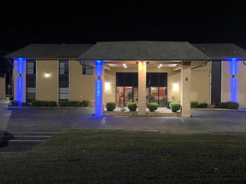Executive Inn & Suites image
