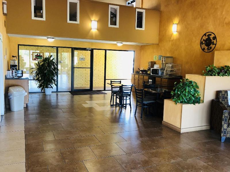 Executive Inn & Suites image 1