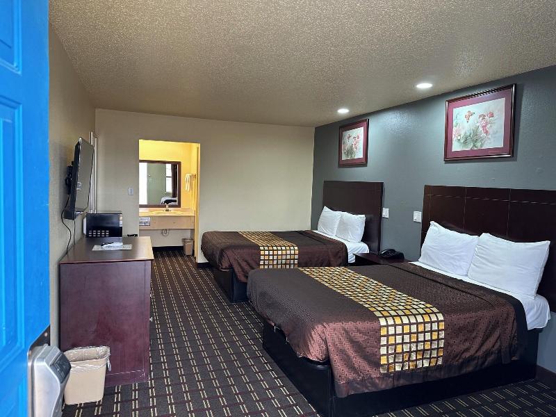 Executive Inn & Suites image