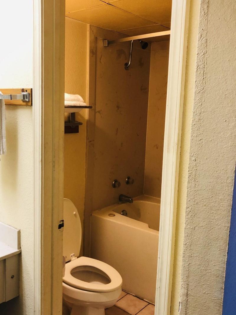 Executive Inn & Suites image