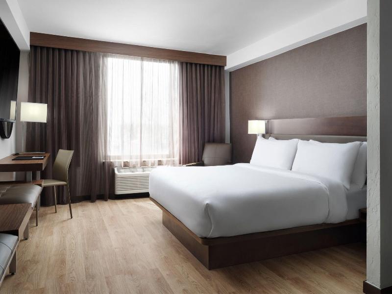 Summit Suites image