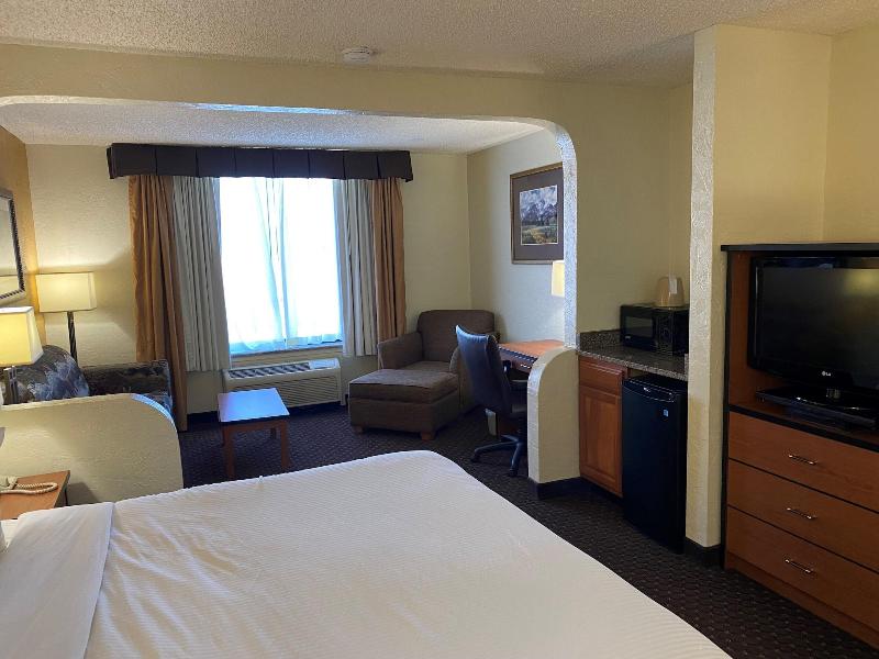 Summit Suites image
