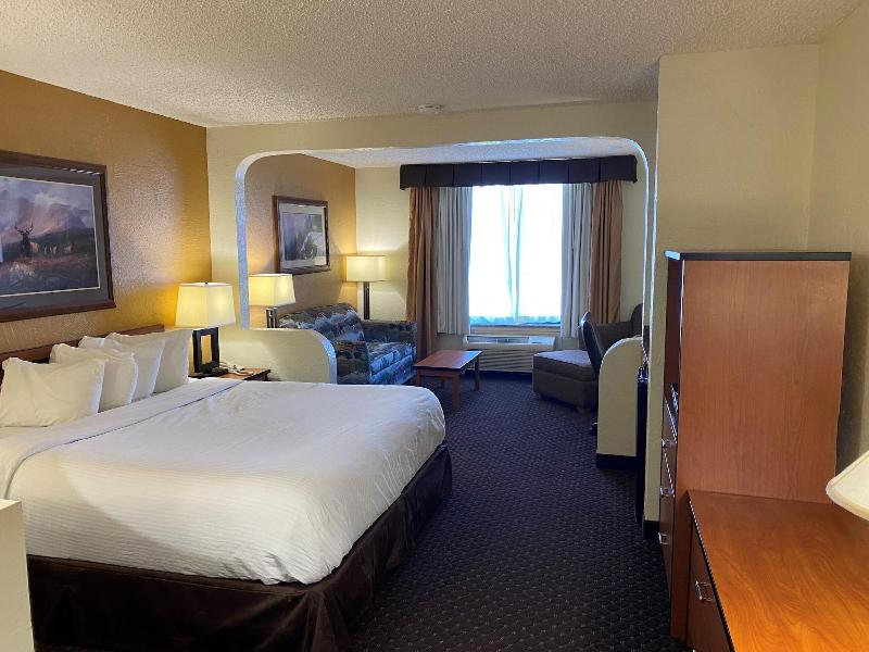 Summit Suites image