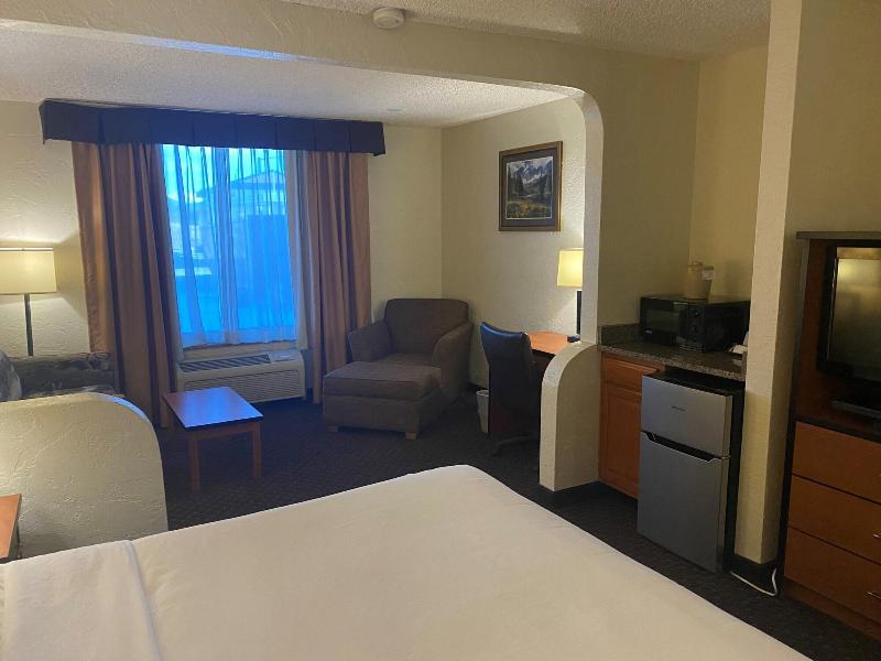 Summit Suites image