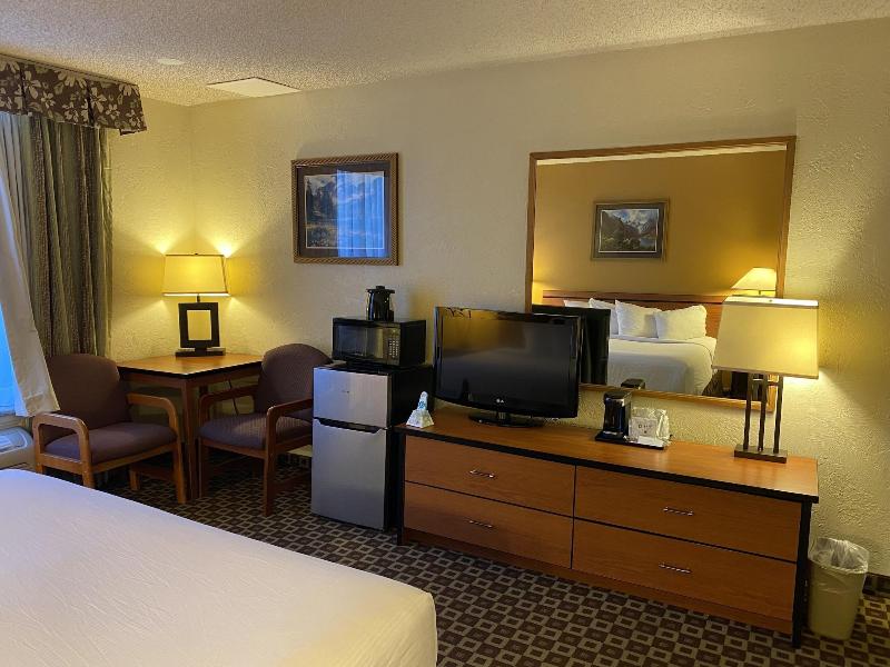 Summit Suites image