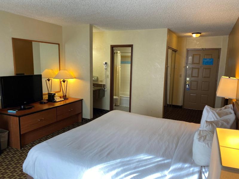 Summit Suites image