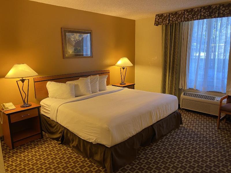 Summit Suites image