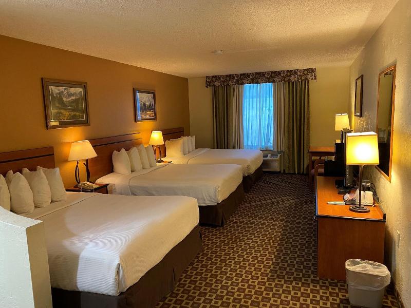 Summit Suites image