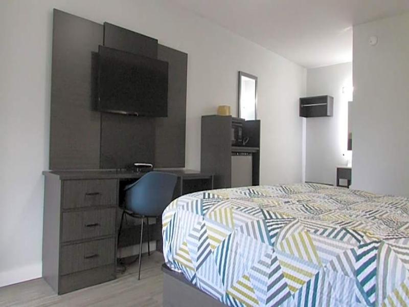 Motel 6 Brookhaven MS image