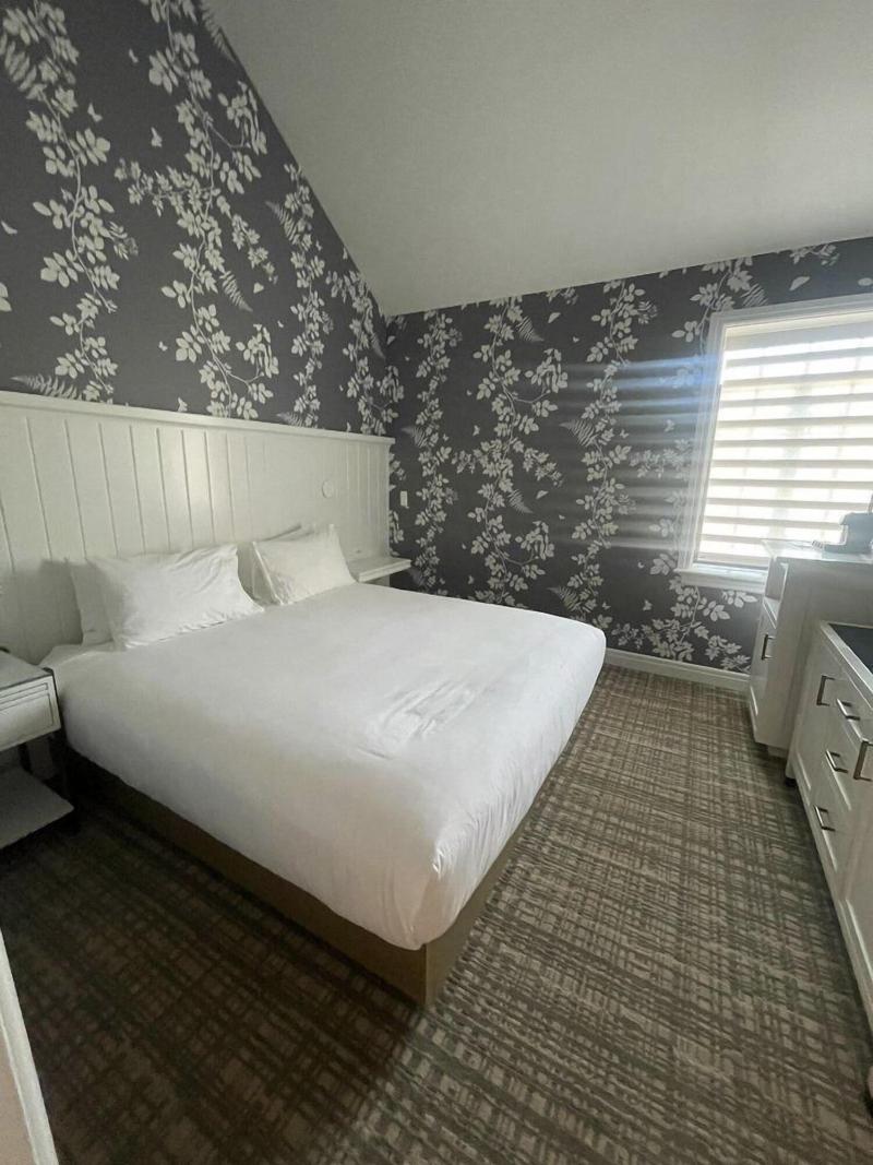 St. Clair Inn image