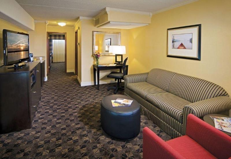 The Boulevard Inn & Bistro image