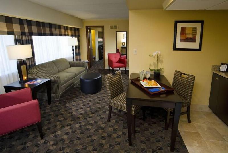 The Boulevard Inn & Bistro image