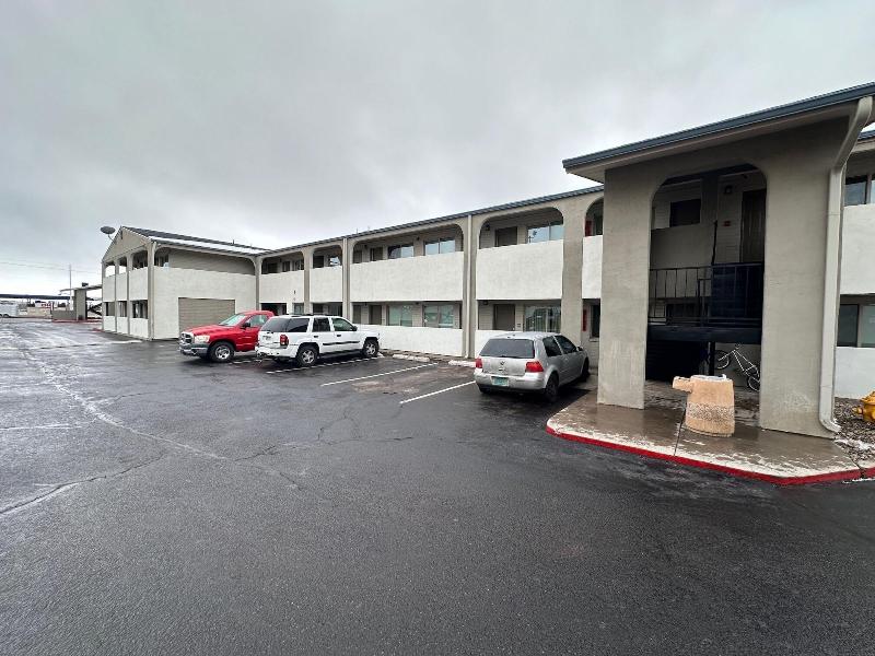Desert Sands Inn & Suites image