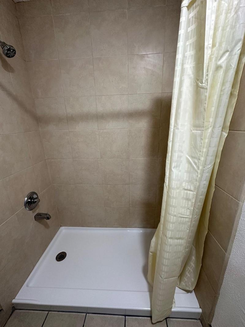 Desert Sands Inn & Suites image