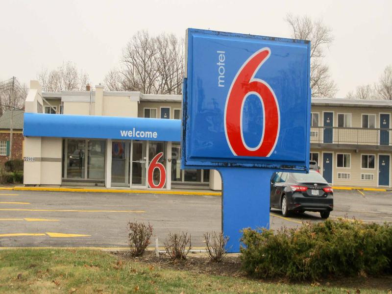 Motel 6-North Olmsted, OH - Cleveland GA image