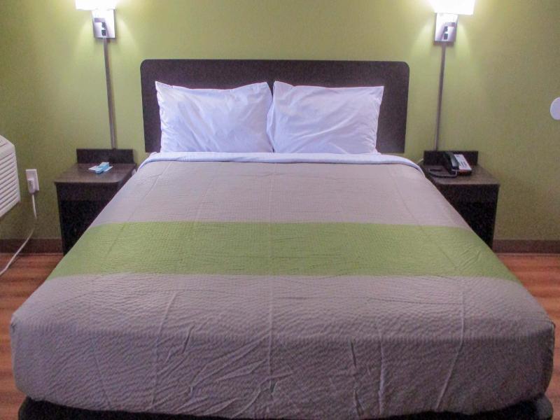 Motel 6-North Olmsted, OH - Cleveland GA image