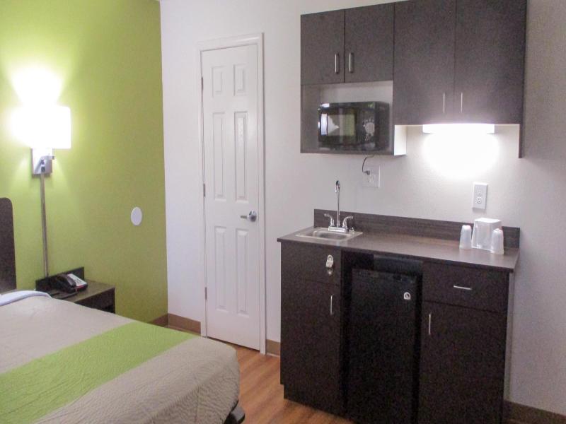 Motel 6-North Olmsted, OH - Cleveland GA image