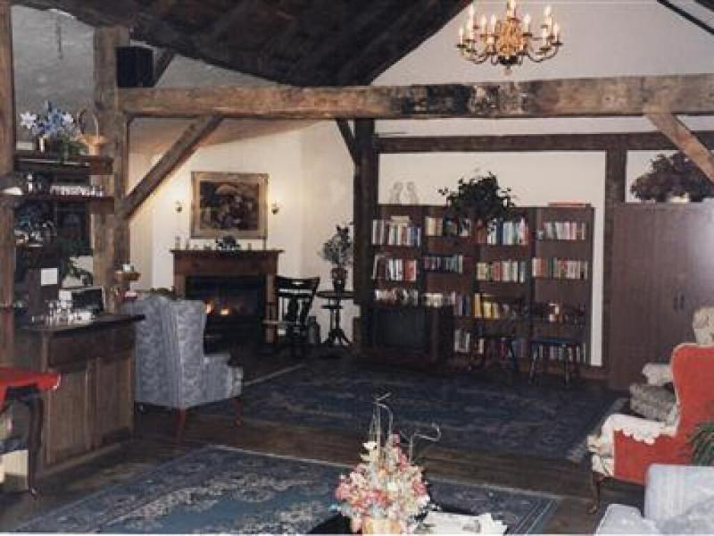 Sturbridge Country Inn image