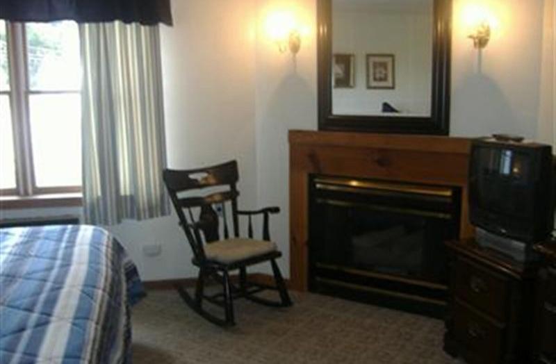 Sturbridge Country Inn image