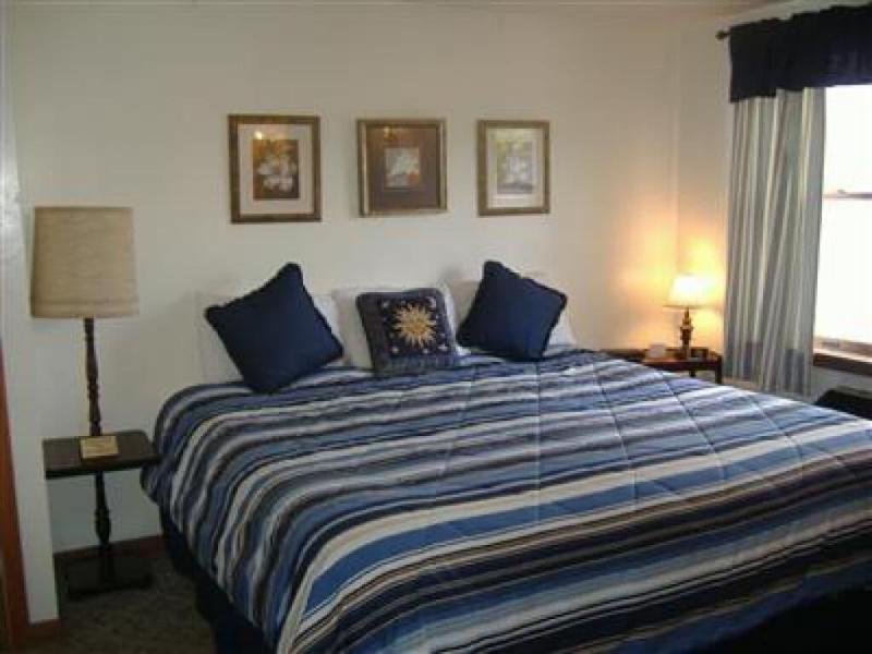 Sturbridge Country Inn image