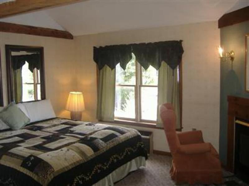 Sturbridge Country Inn image