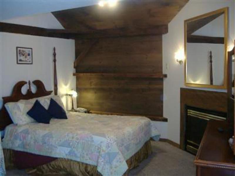 Sturbridge Country Inn image
