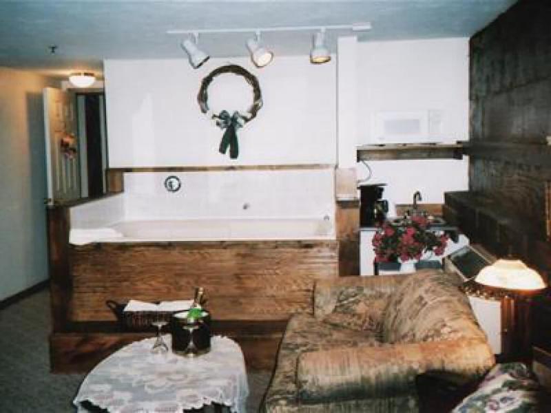 Sturbridge Country Inn image