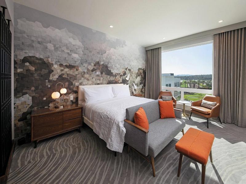 Le Meridien Pasadena Arcadia image