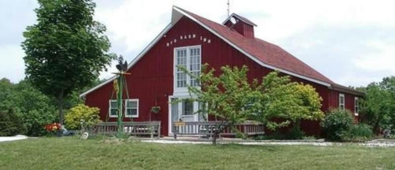 Kennedys Red Barn Inn