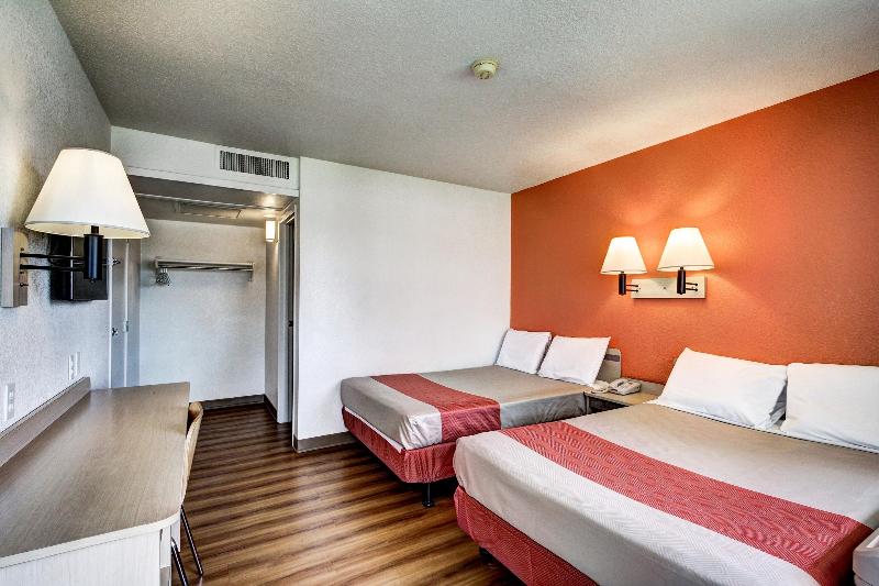 Motel 6 Wells NV image 5