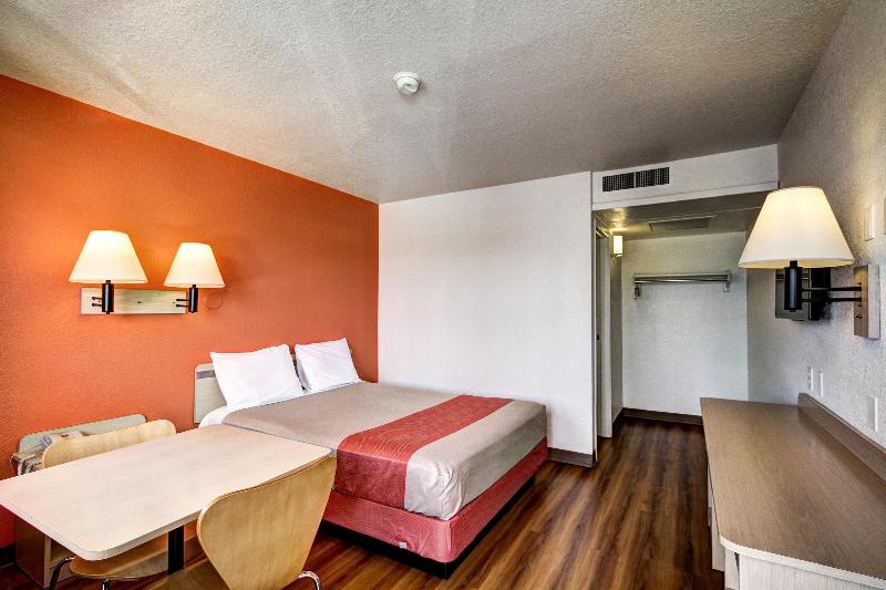 Motel 6 Wells NV image