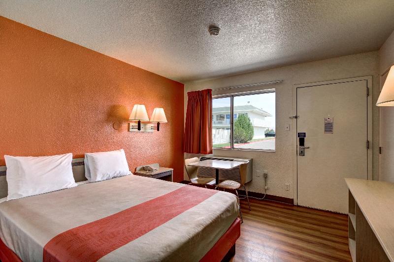 Motel 6 Wells NV image