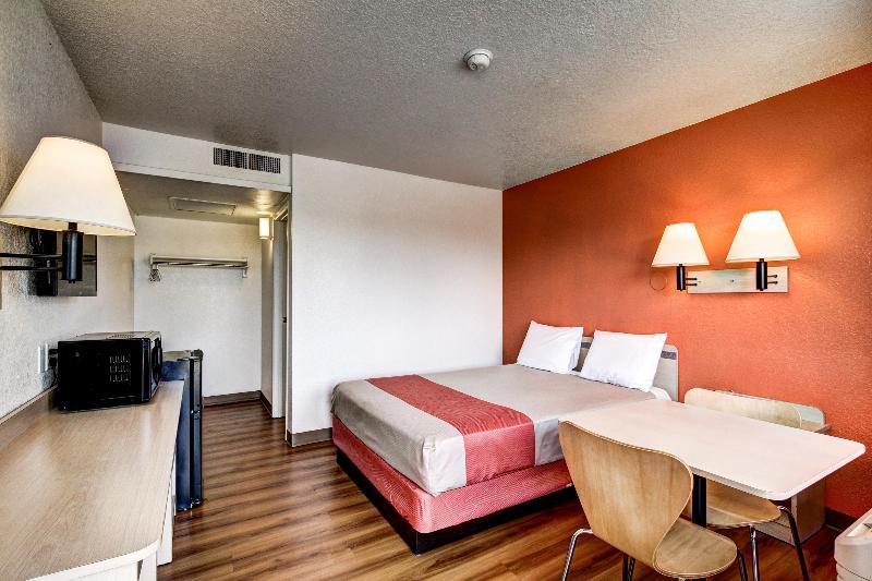 Motel 6 Wells NV image