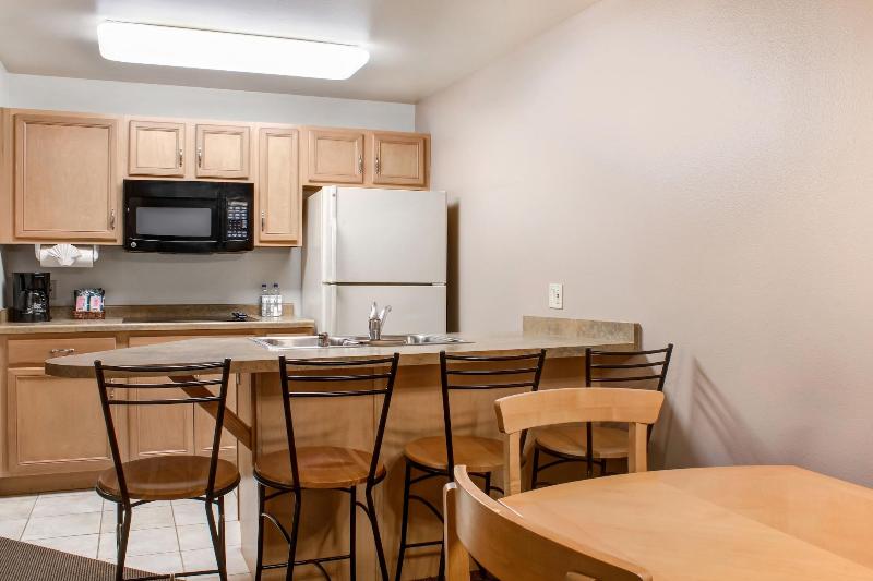Timber Ridge Lodge and Waterpark image
