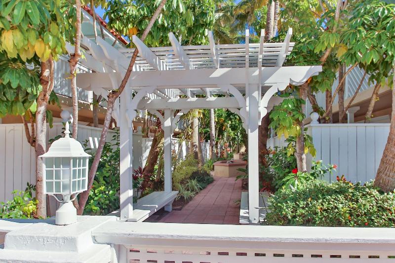 Tortuga Inn Beach Resort image