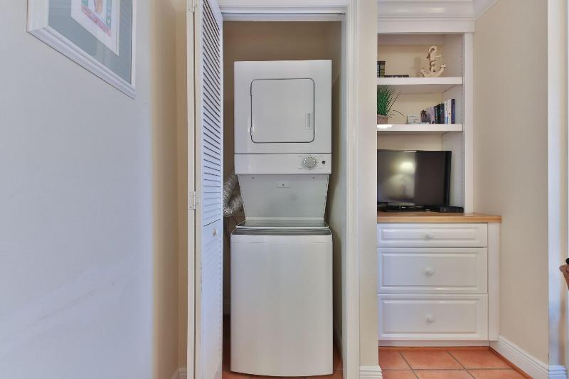 Tortuga Inn Beach Resort image