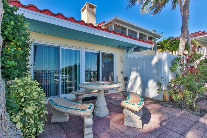 Tortuga Inn Beach Resort image