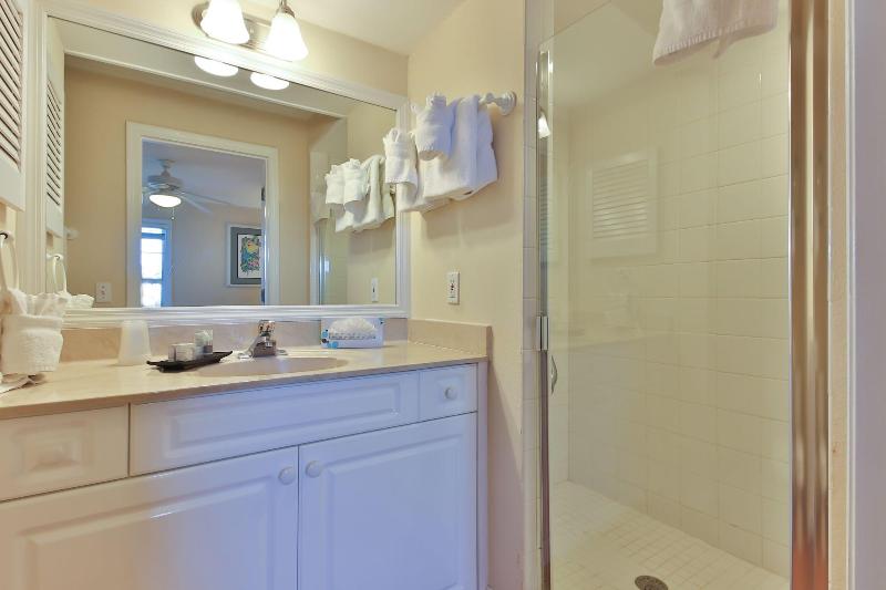Tortuga Inn Beach Resort image