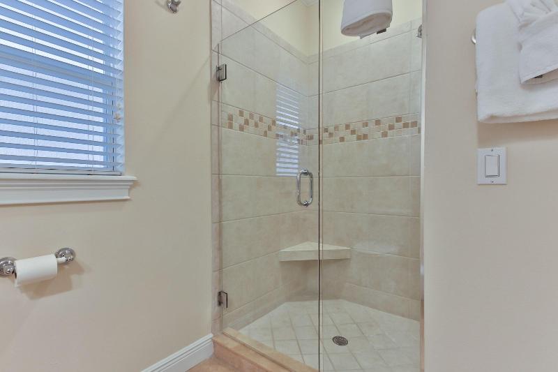 Tortuga Inn Beach Resort image