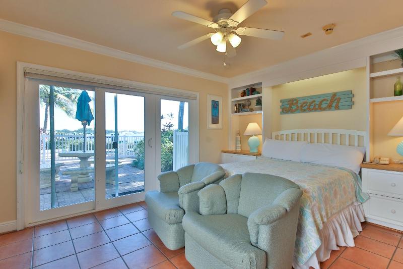 Tortuga Inn Beach Resort image