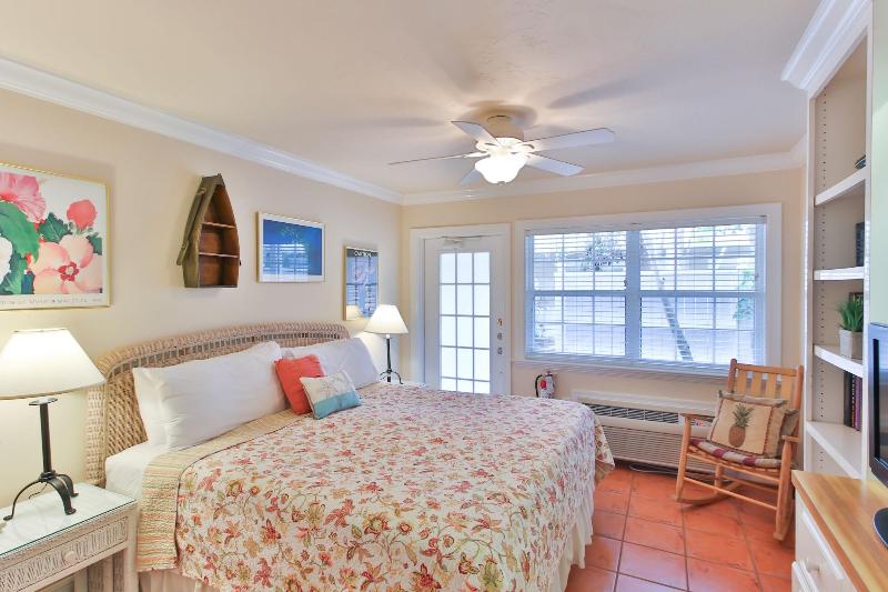 Tortuga Inn Beach Resort image