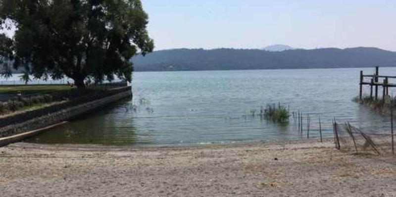 Clear Lake Cottages & Marina image